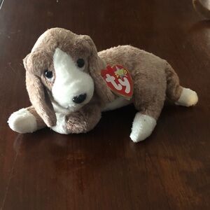 Ty Beanie Babies Sniffer The Beagle